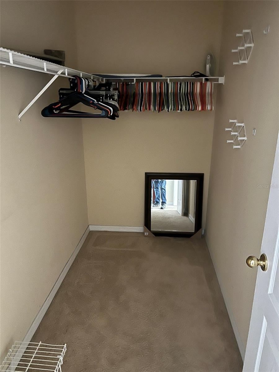 948 Hacienda Cir Property Photo 12