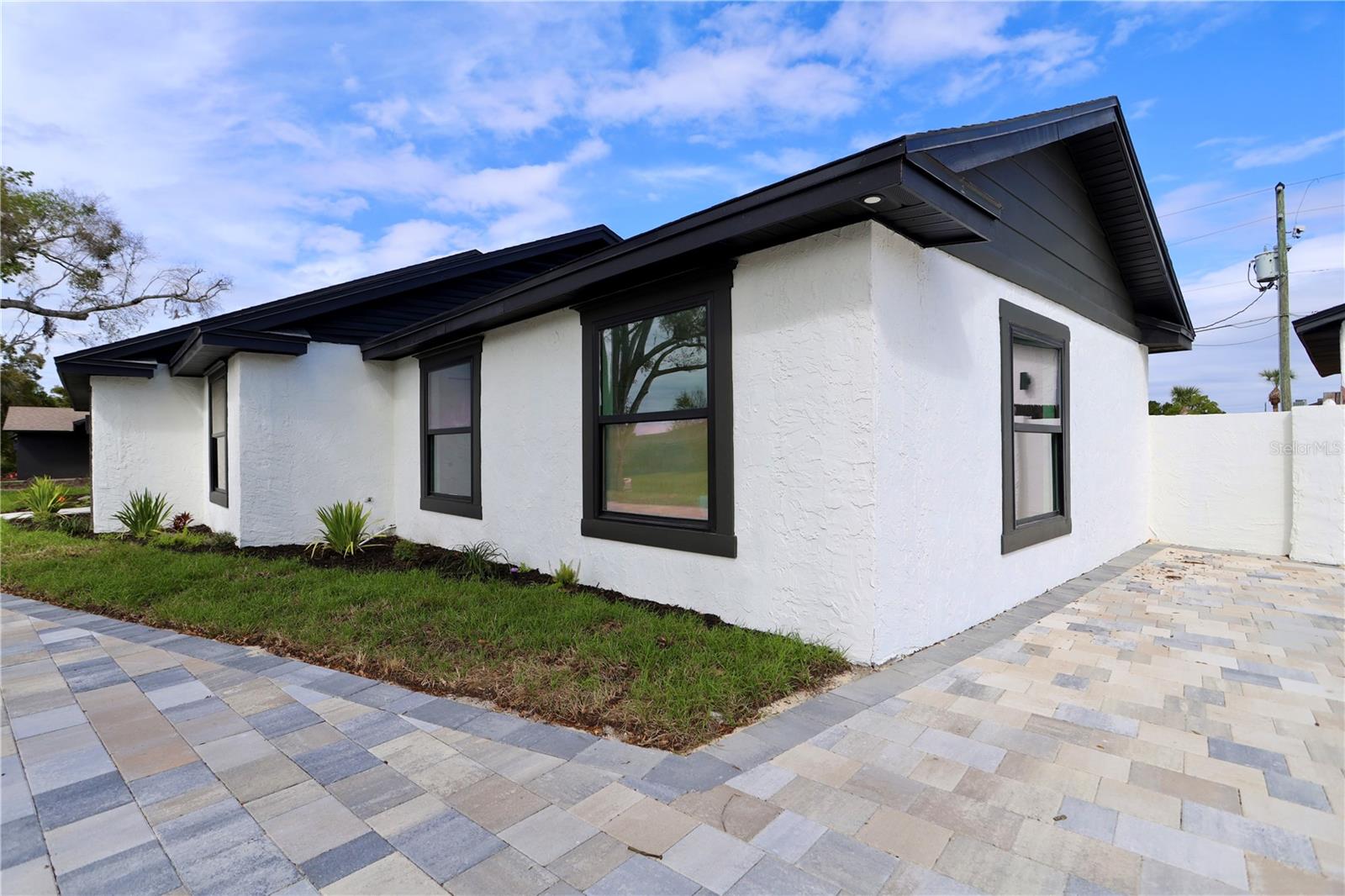 2801 Waumpi Trl Property Photo 7
