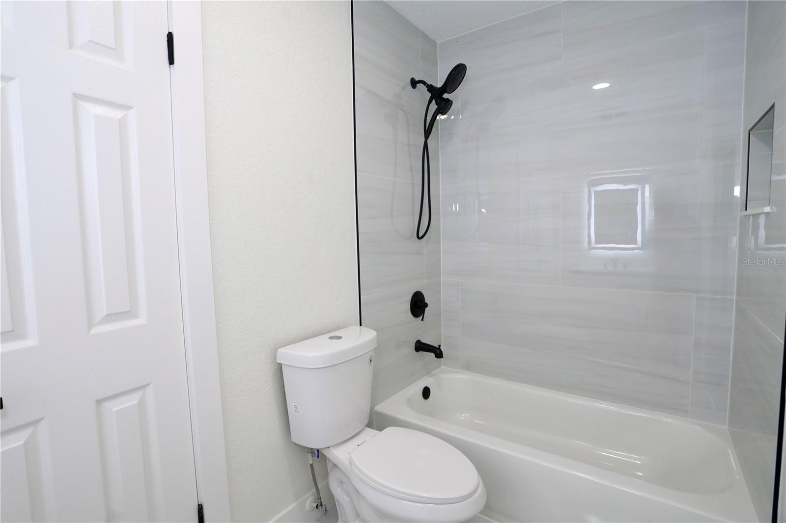 2801 Waumpi Trl Property Photo 32