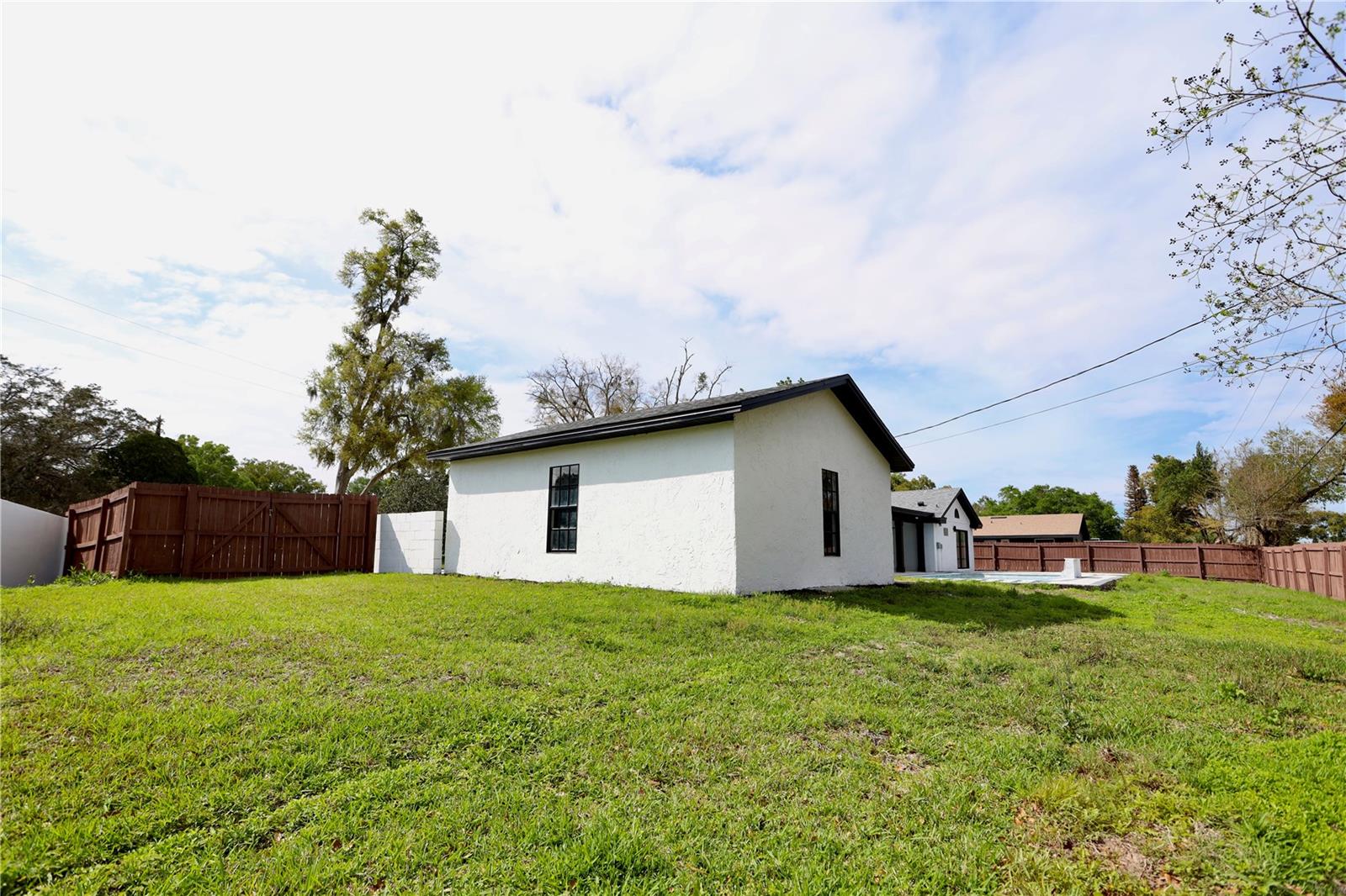 2801 Waumpi Trl Property Photo 49
