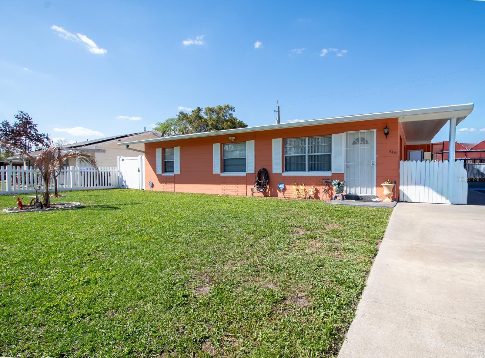4401 Edgebrook Property Photo 5