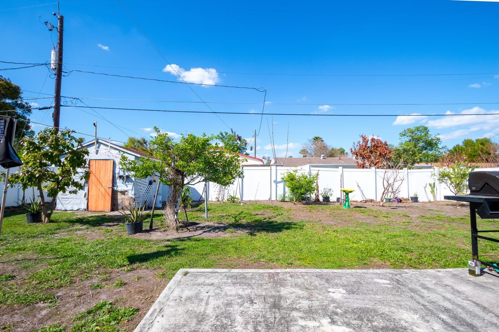 4401 Edgebrook Property Photo 10