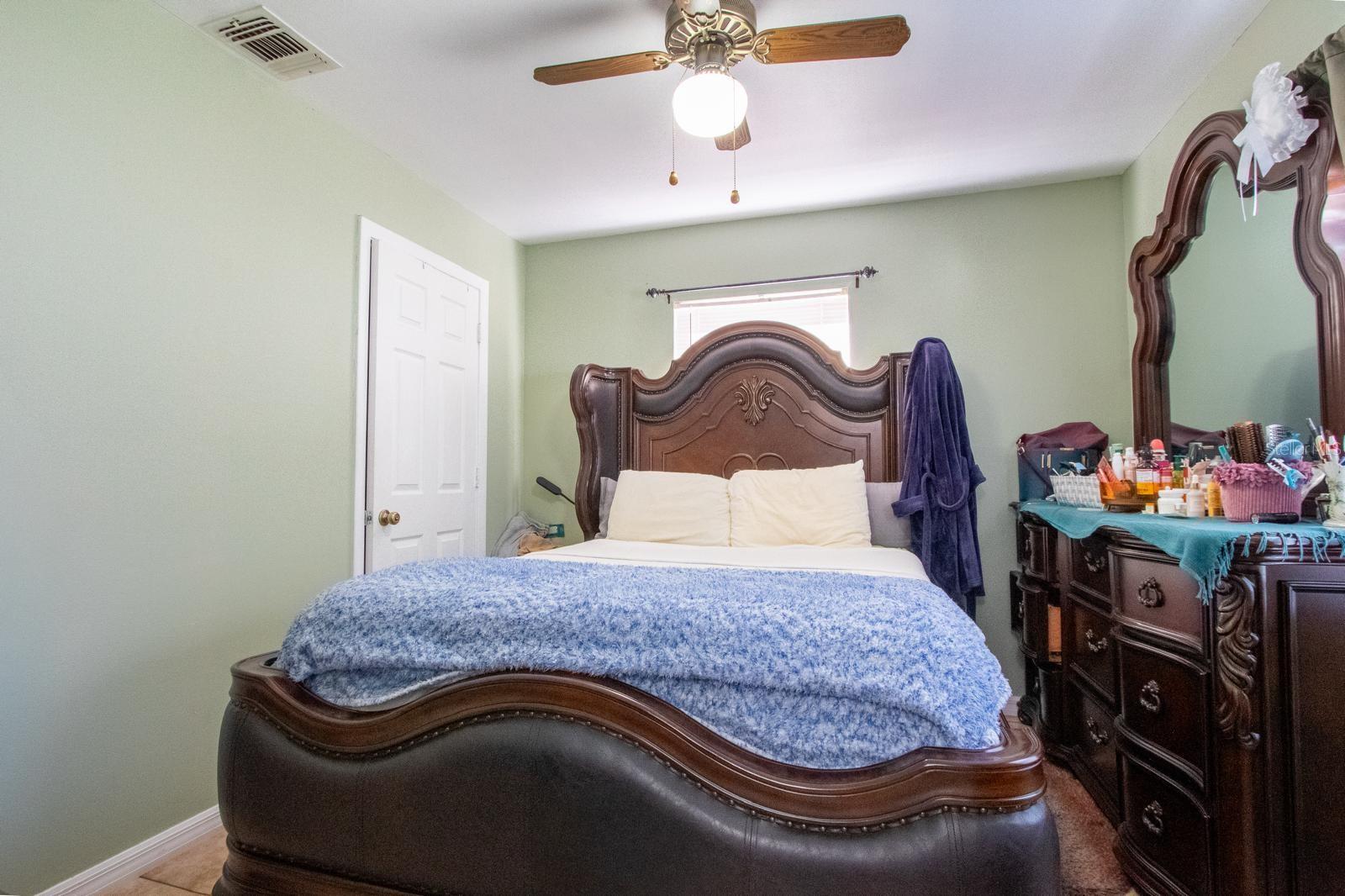 4401 Edgebrook Property Photo 22