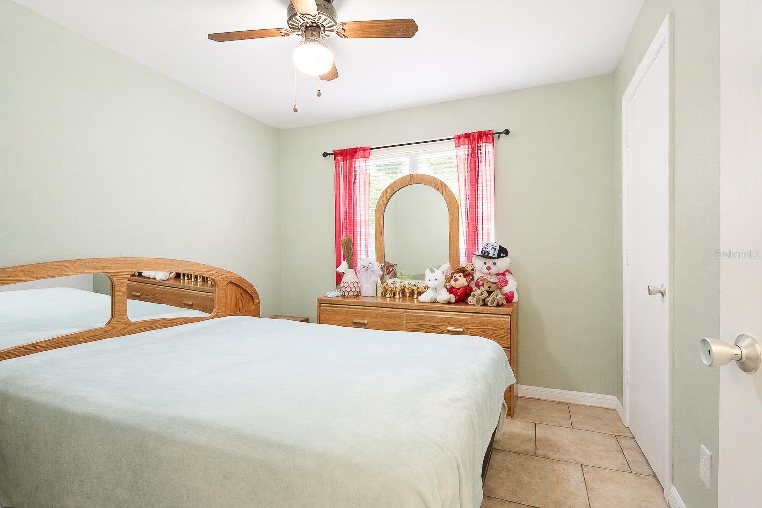 4401 Edgebrook Property Photo 25