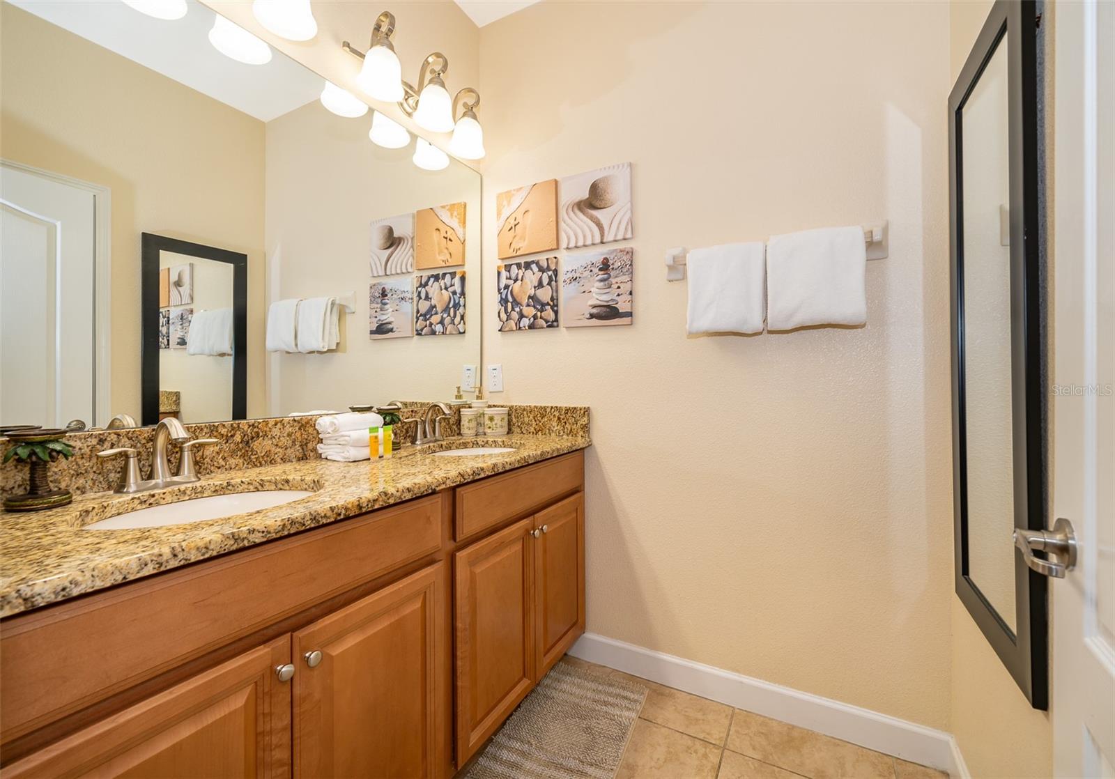 8949 Candy Palm Rd Property Photo 5