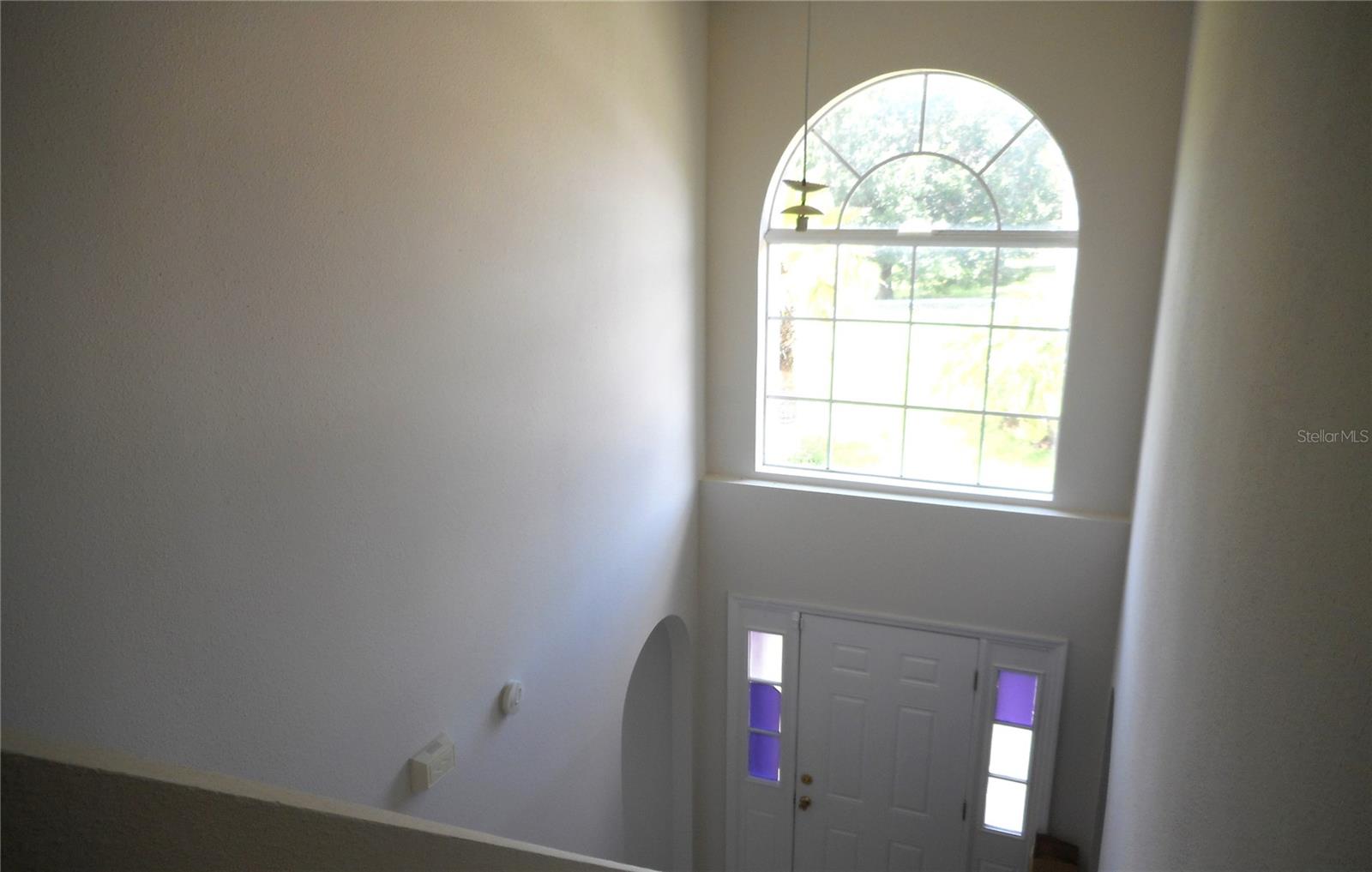 950 Derbyshire Dr Property Photo 5