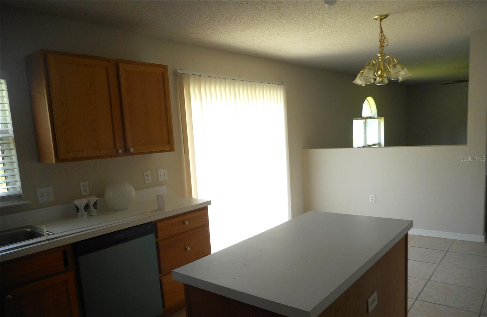 950 Derbyshire Dr Property Photo 11