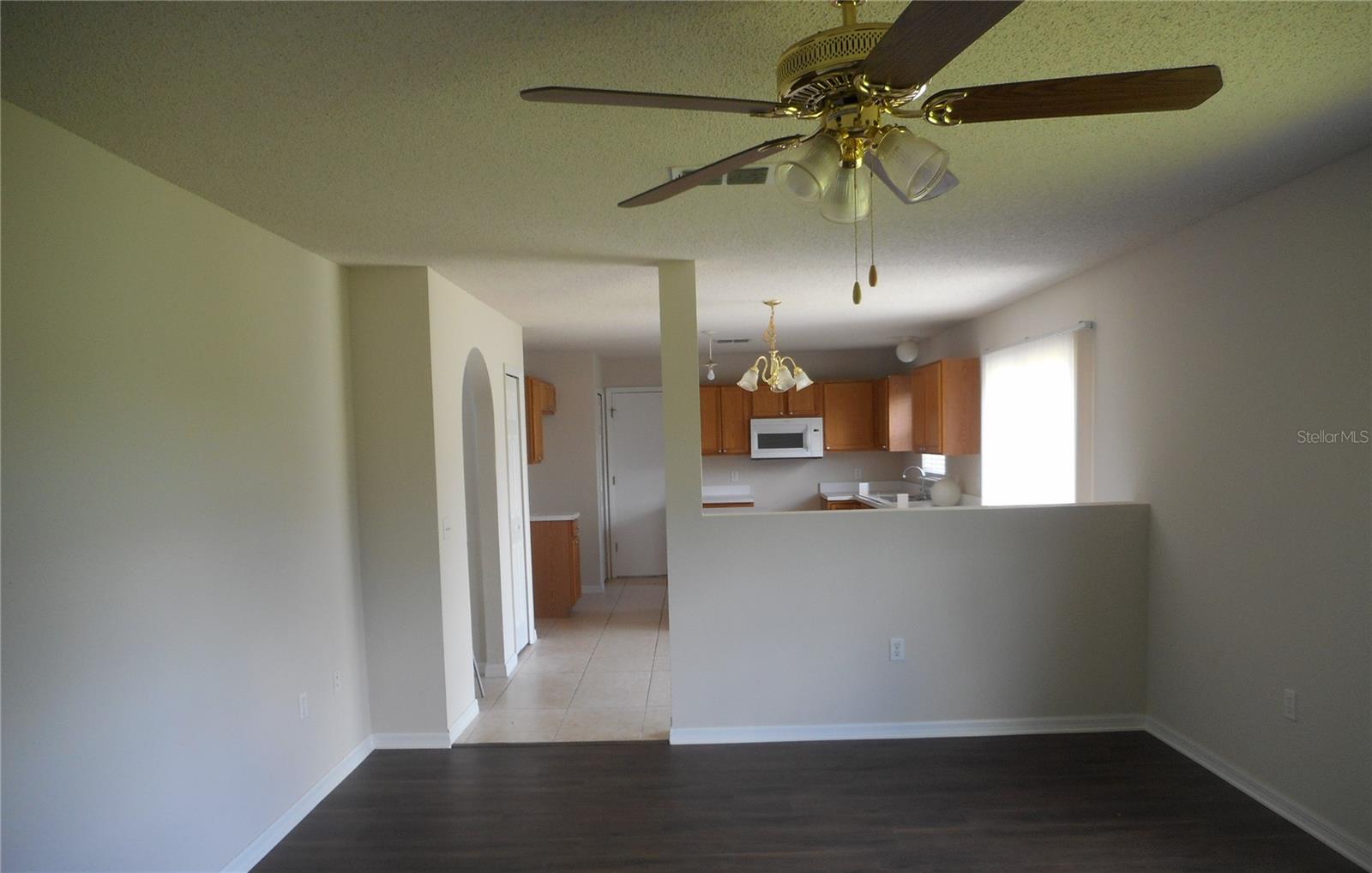 950 Derbyshire Dr Property Photo 12