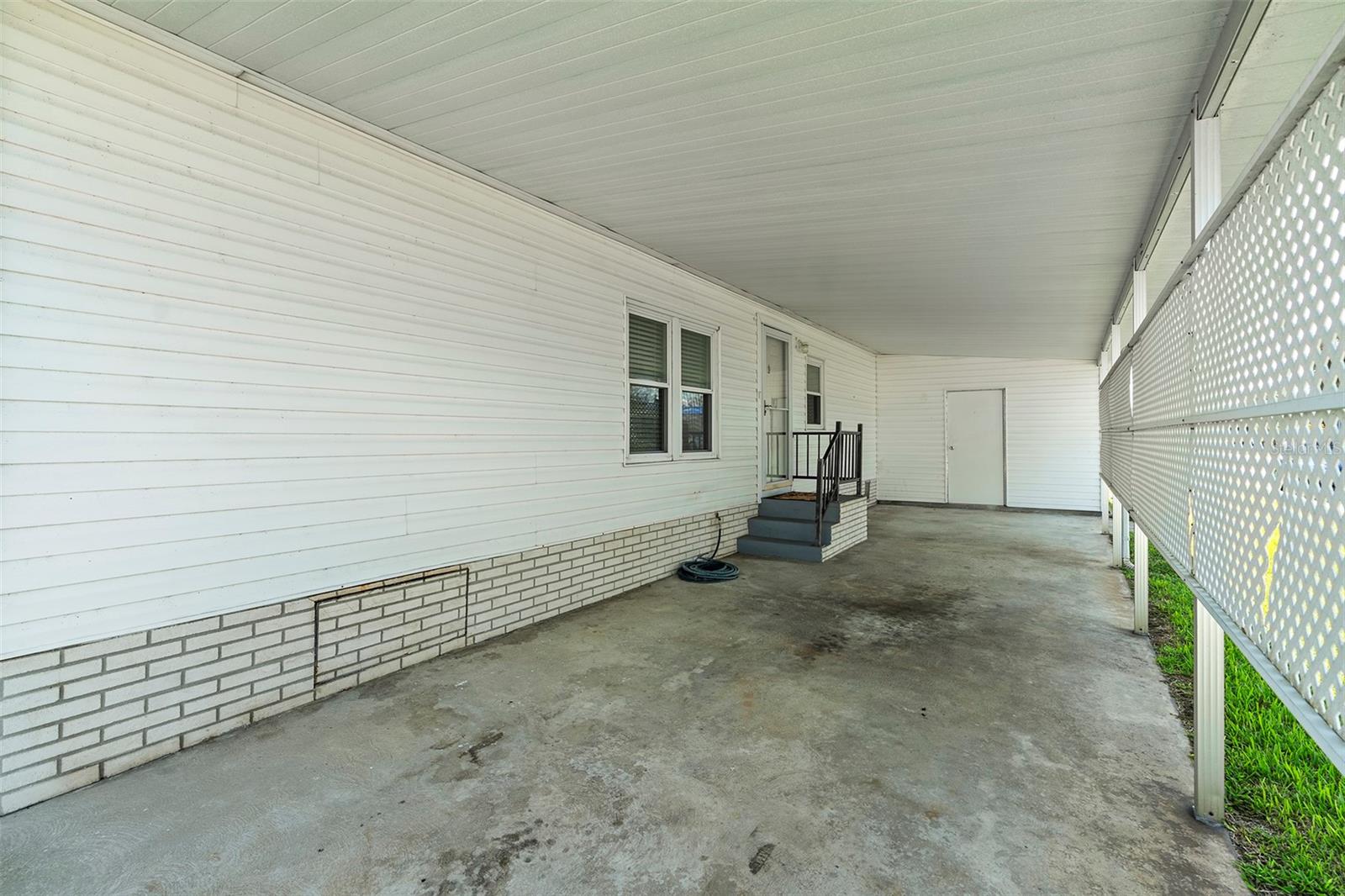 2519 Independence Ln Property Photo 4