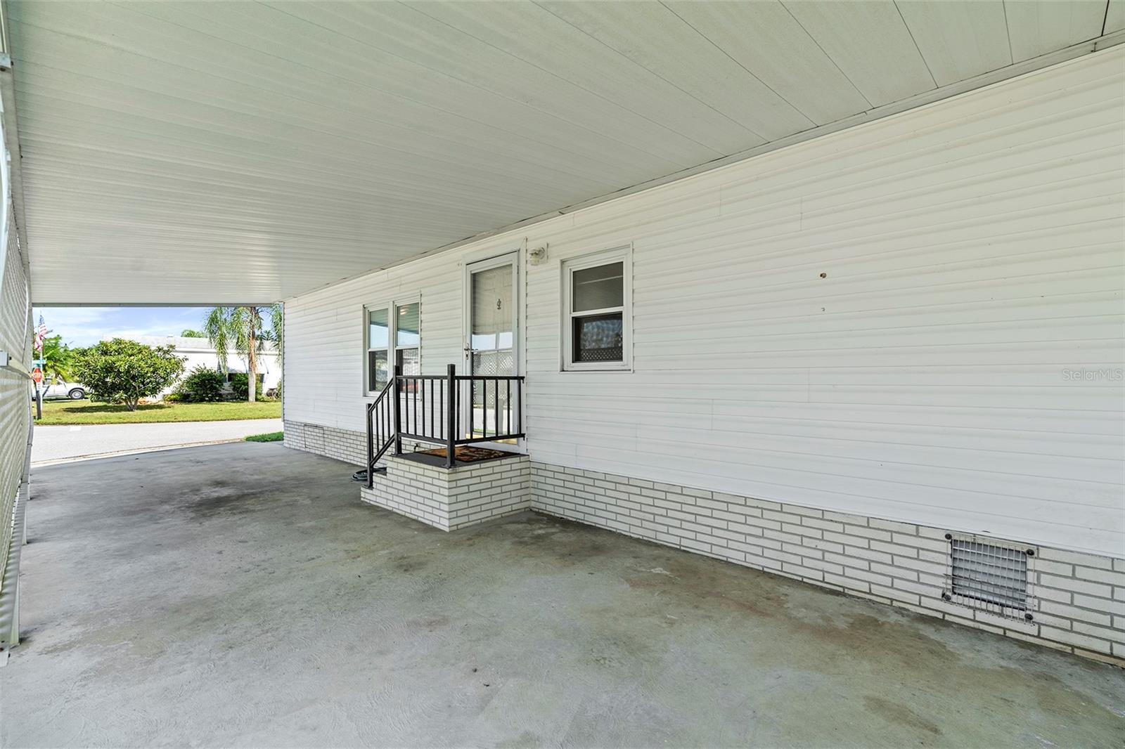 2519 Independence Ln Property Photo 5