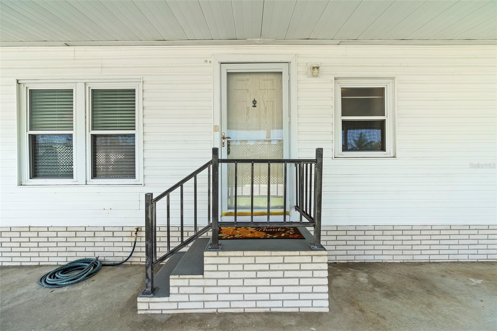 2519 Independence Ln Property Photo 6