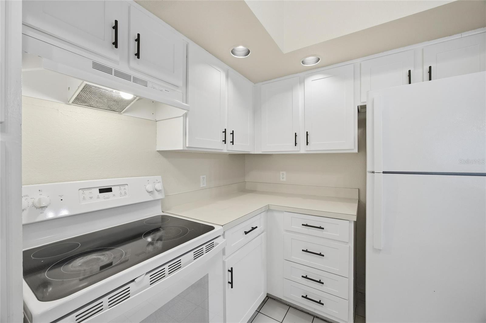 4532 Commander Dr #2132 Property Photo 5