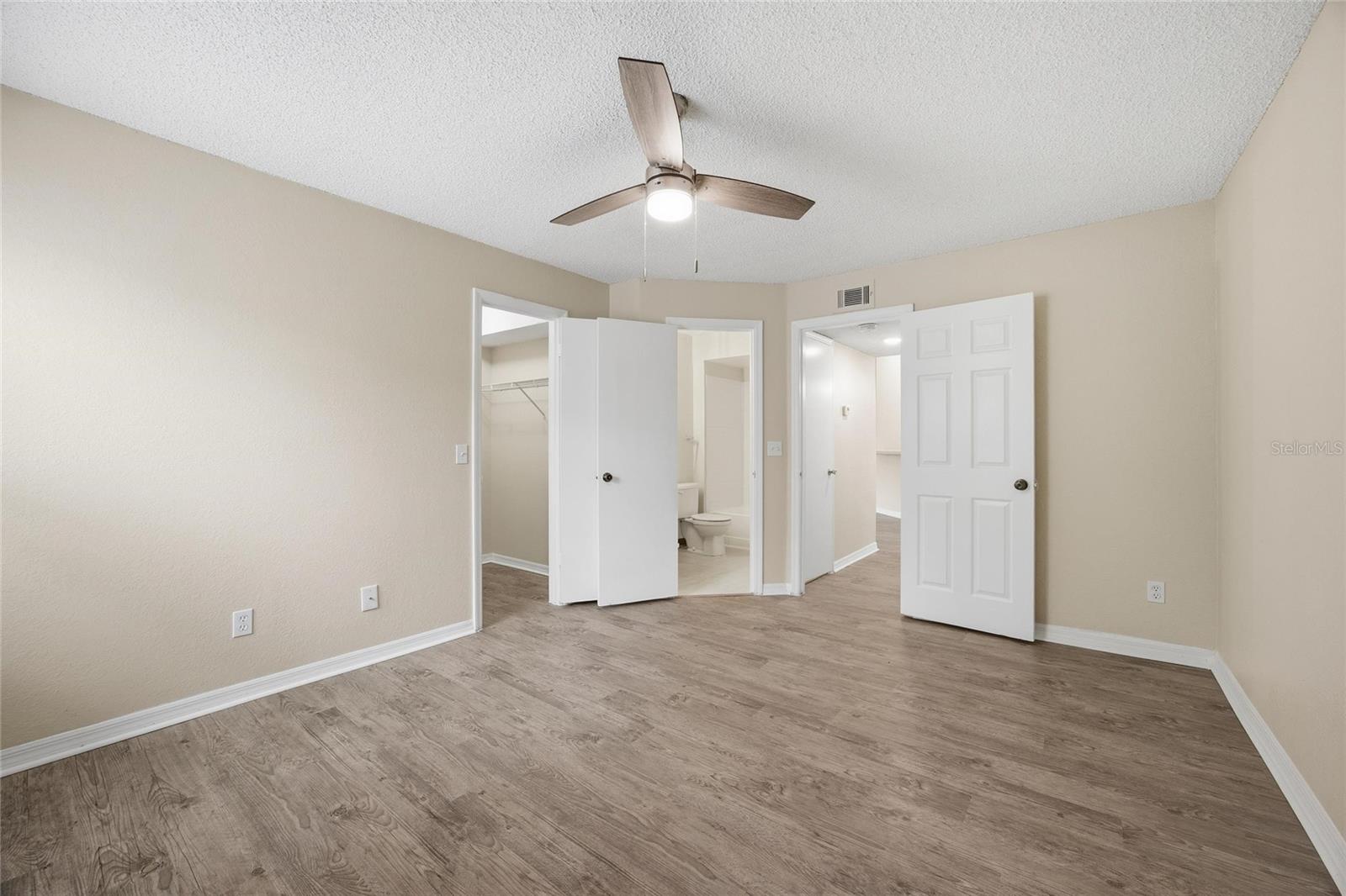 4532 Commander Dr #2132 Property Photo 15