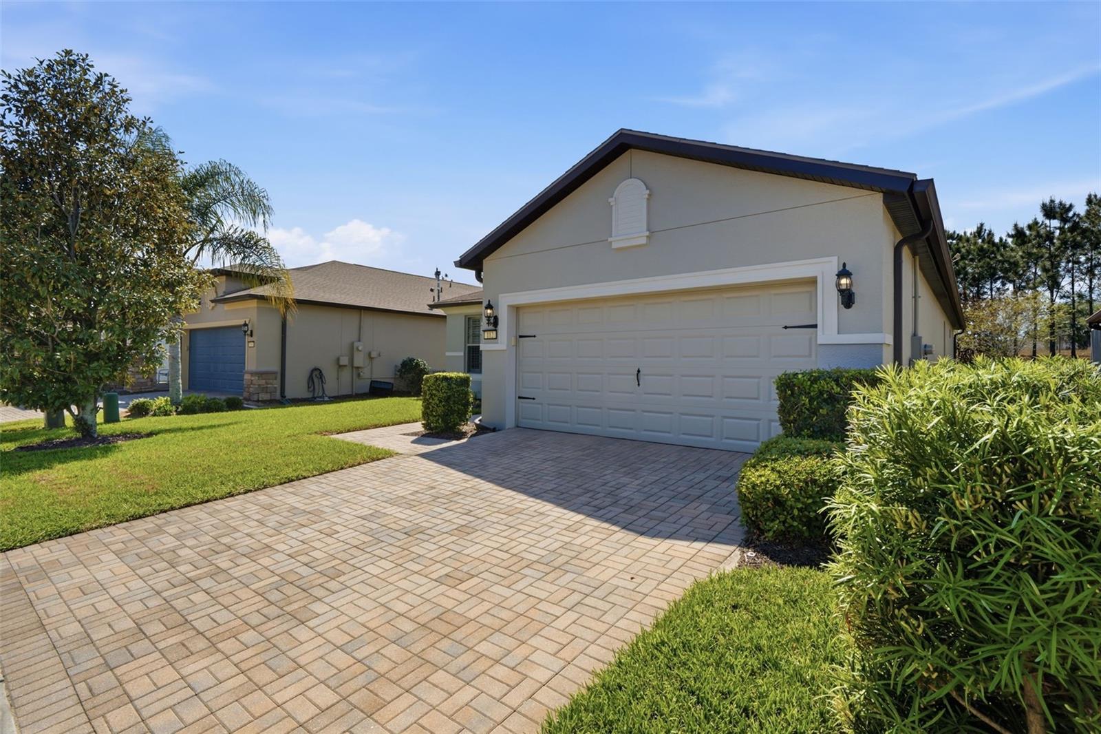 112 Castellon Ct Property Photo 3