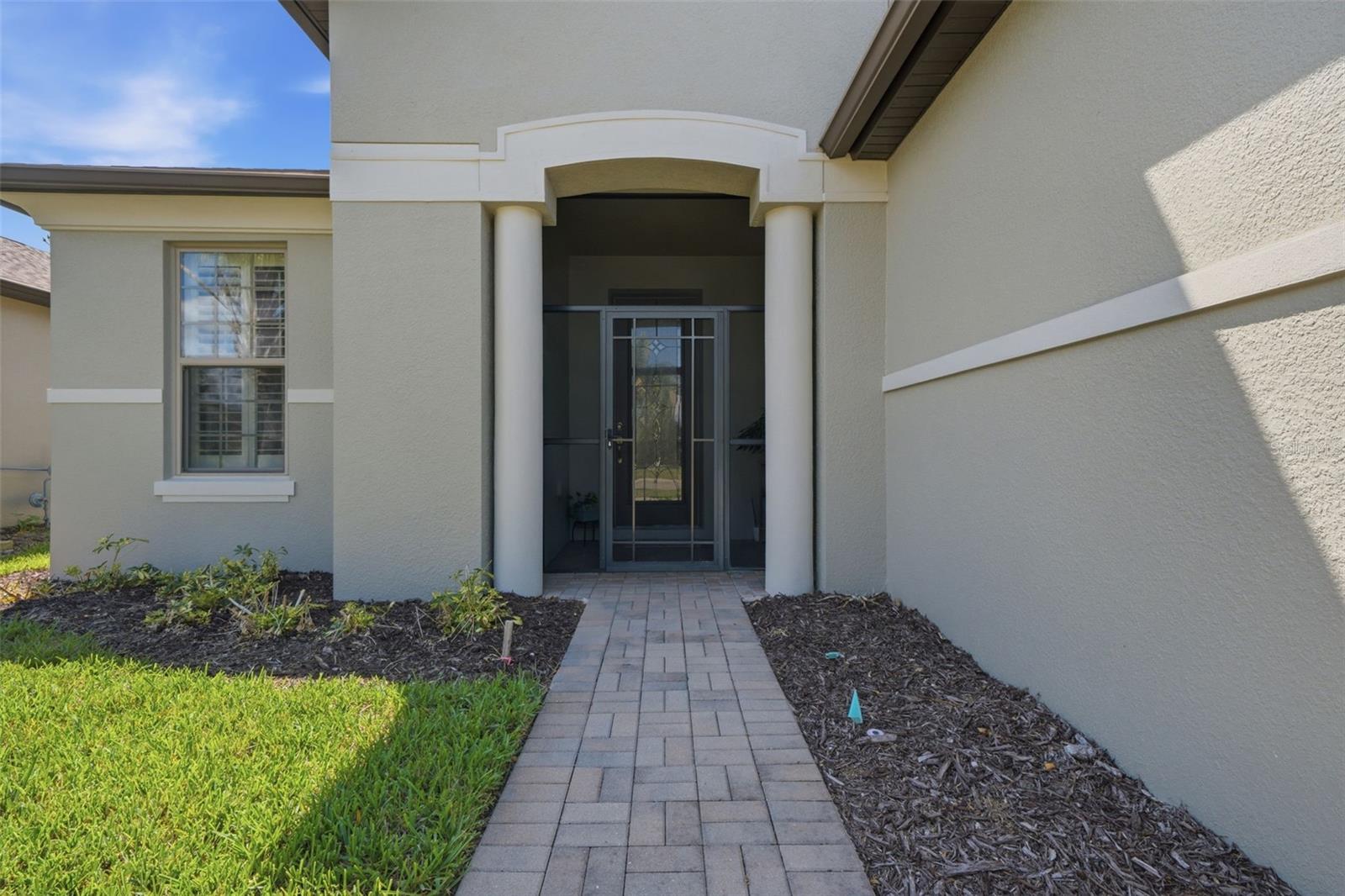 112 Castellon Ct Property Photo 4