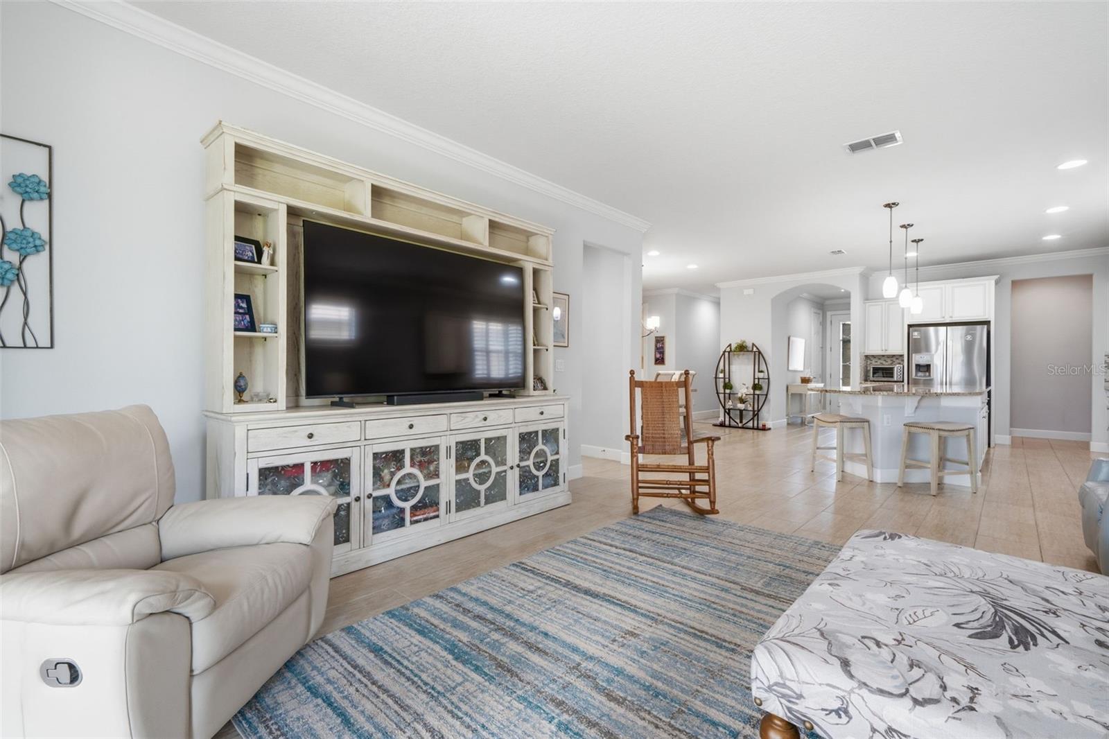 112 Castellon Ct Property Photo 15