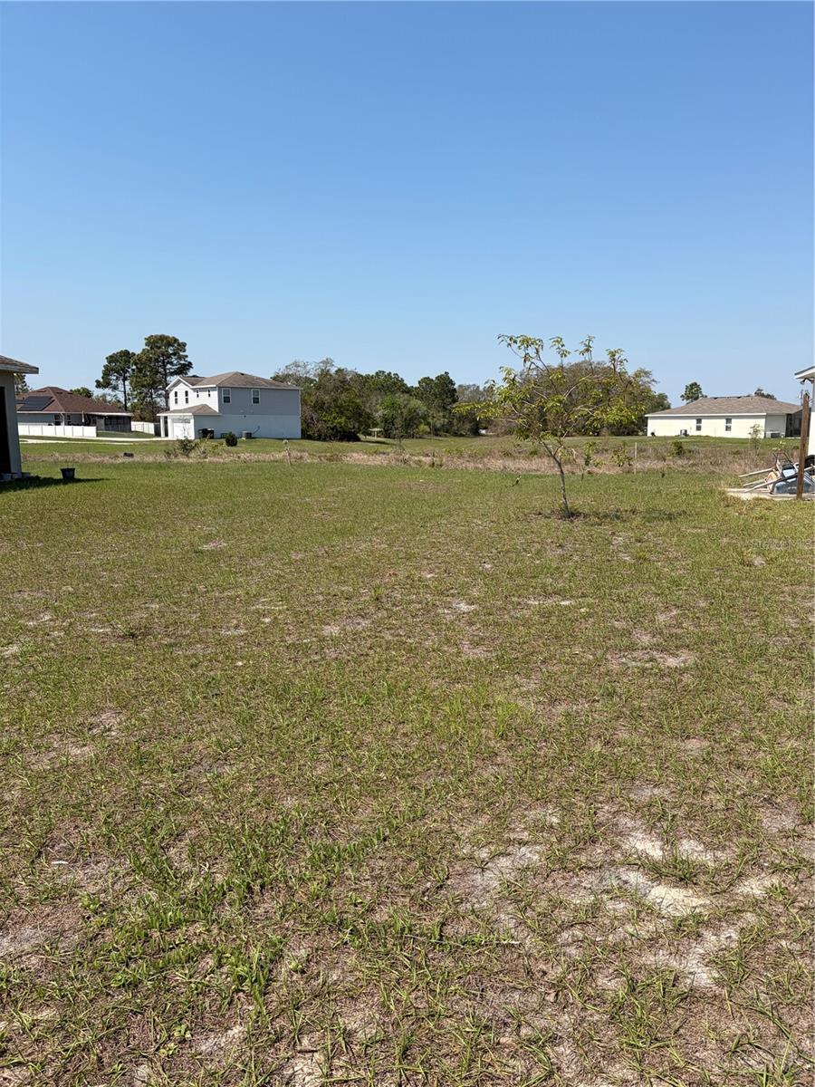 1939 Manatee Dr Property Photo 5