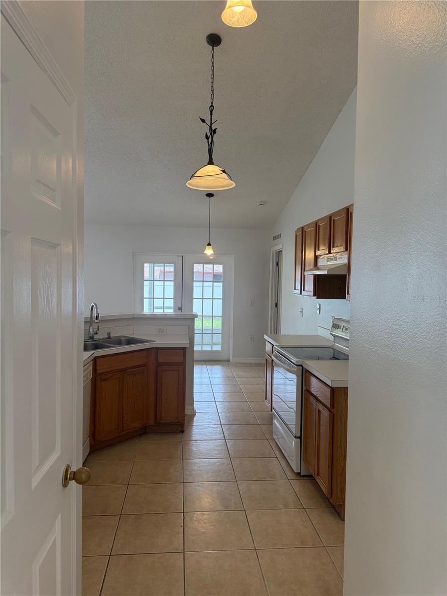 405 Francisco Way Property Photo 16