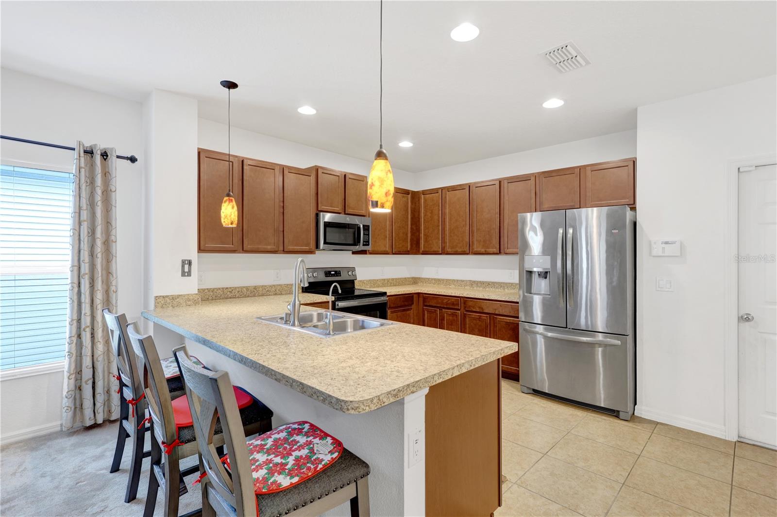 4817 Marcos Cir Property Photo 4