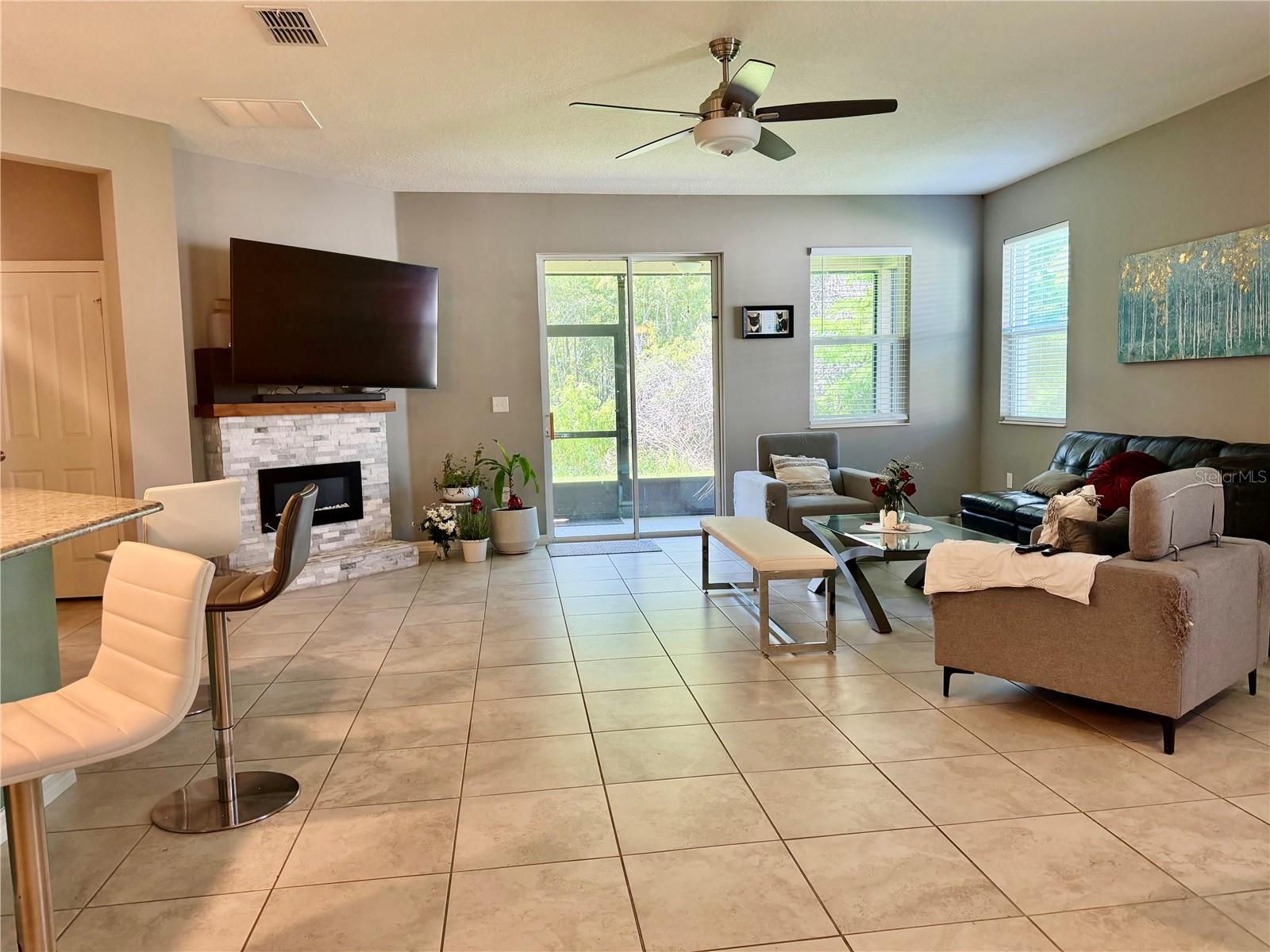 2860 Boating Blvd Property Photo 10