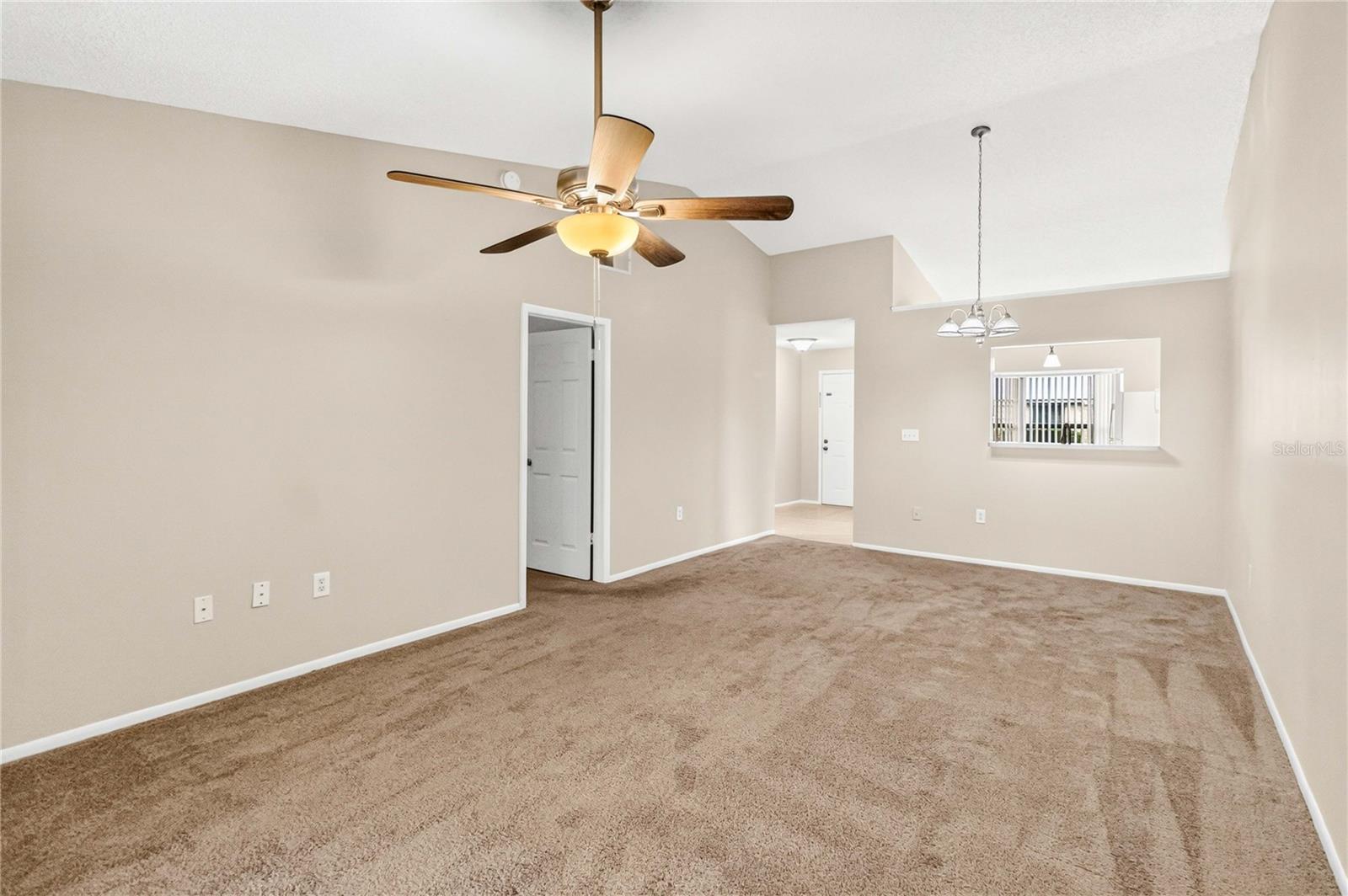 2791 King Oak Cir Property Photo 6