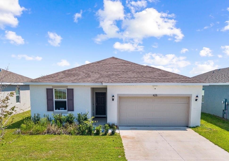 425 Silver Palm Dr Property Photo 1