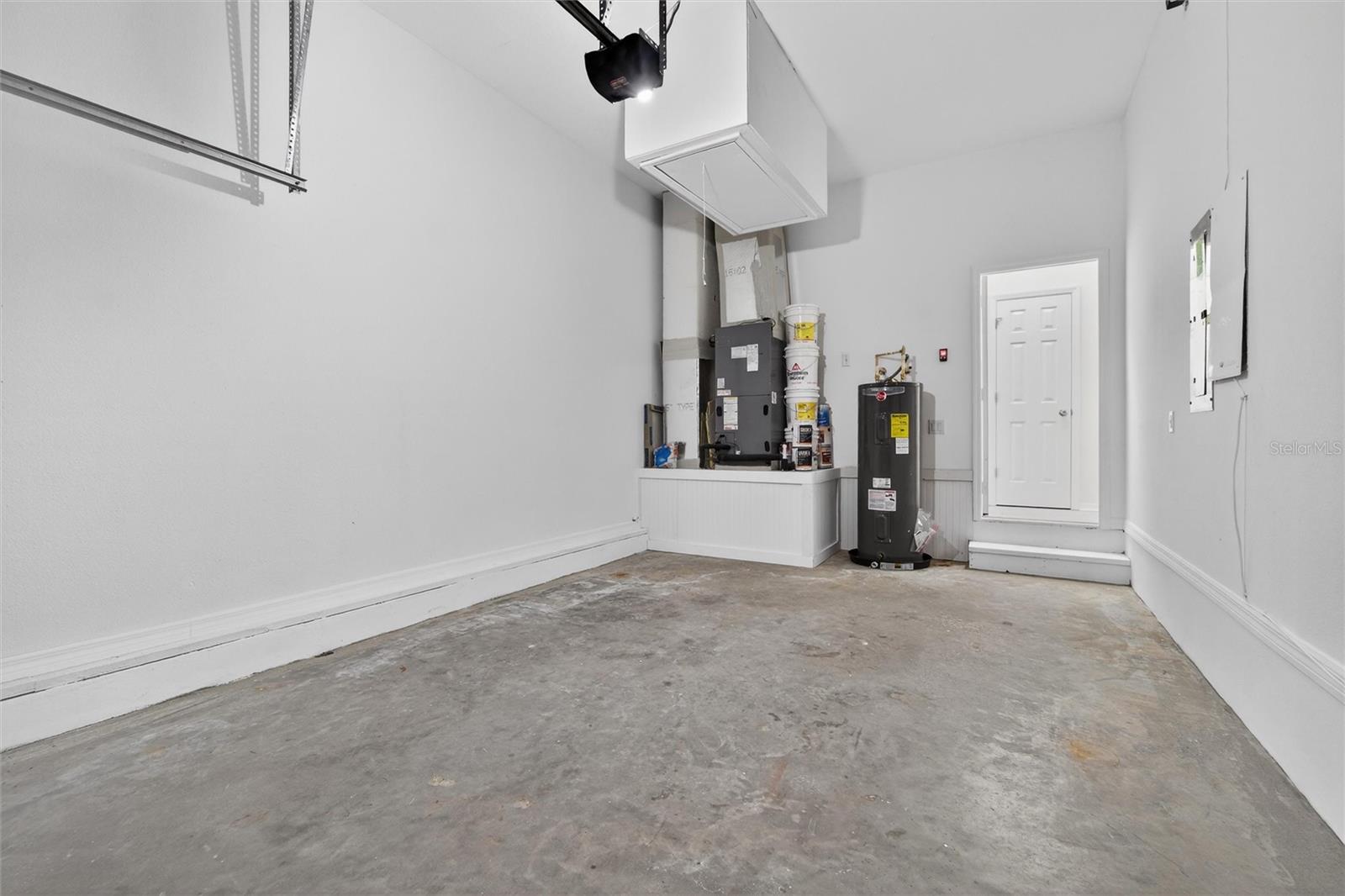 105 Grace Ave Property Photo 44