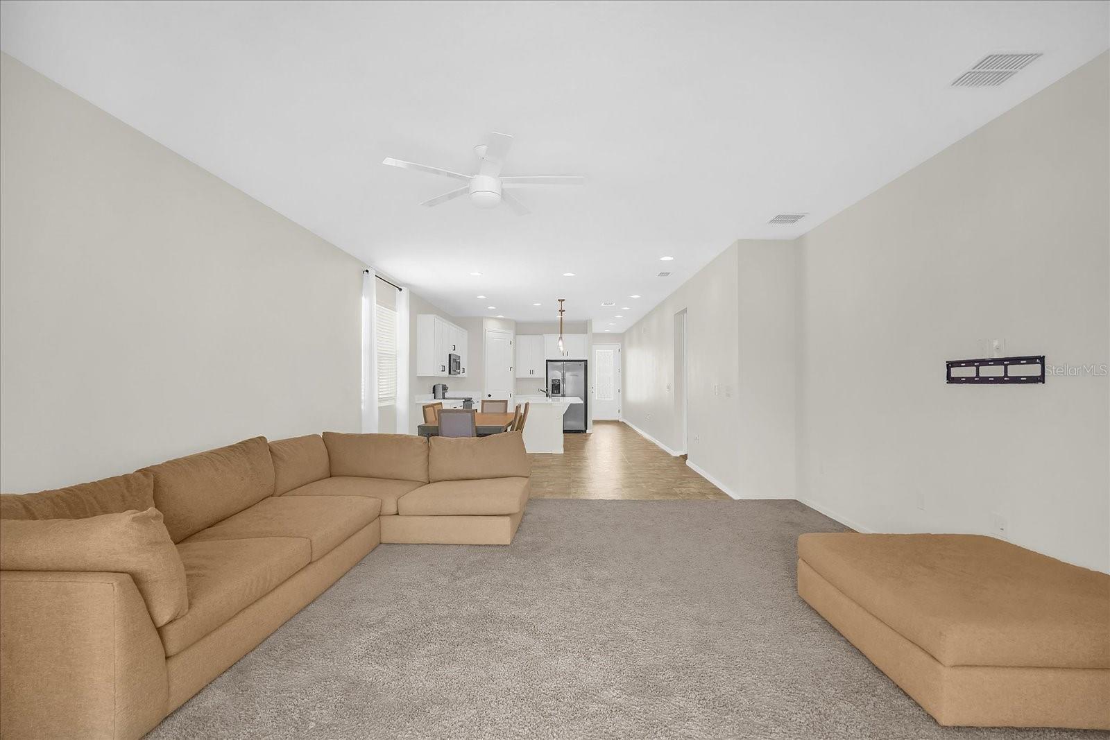 551 Lake Smart Blvd Property Photo 10