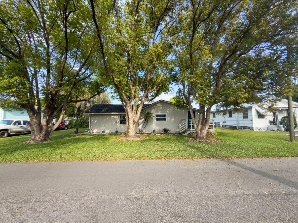 1611 SALMON ST Property Photo 1