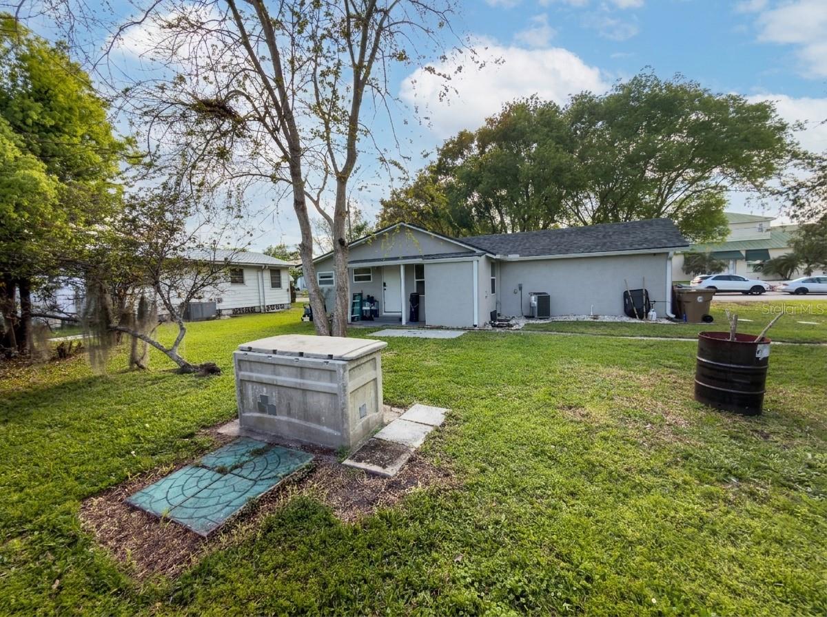 1611 Salmon St Property Photo 28