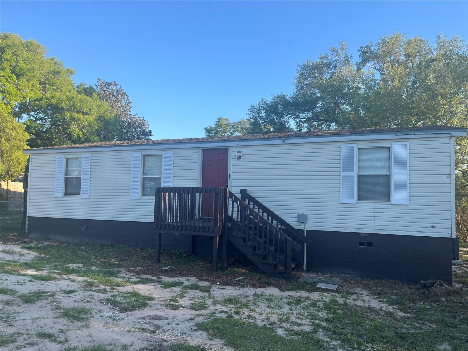 142 WINSTON AVE