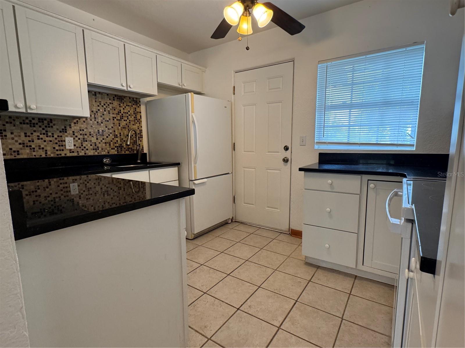 4418 Eli St Property Photo 3