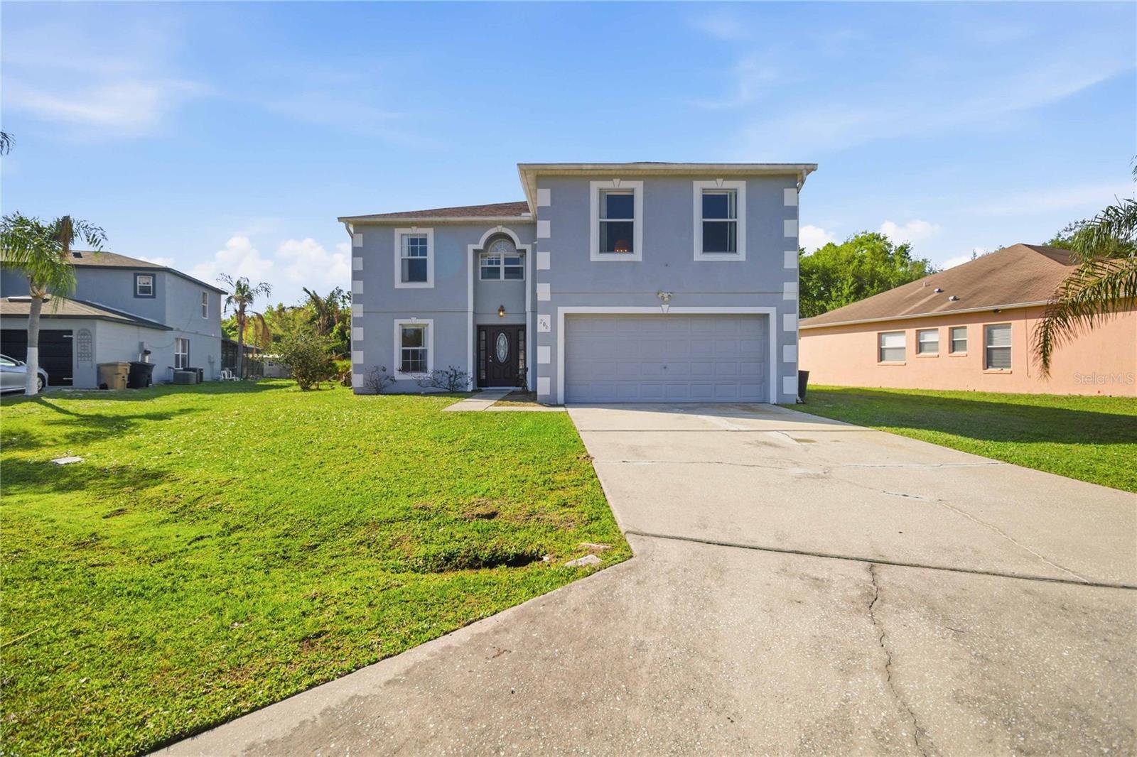 206 Taranto Way Property Photo 4