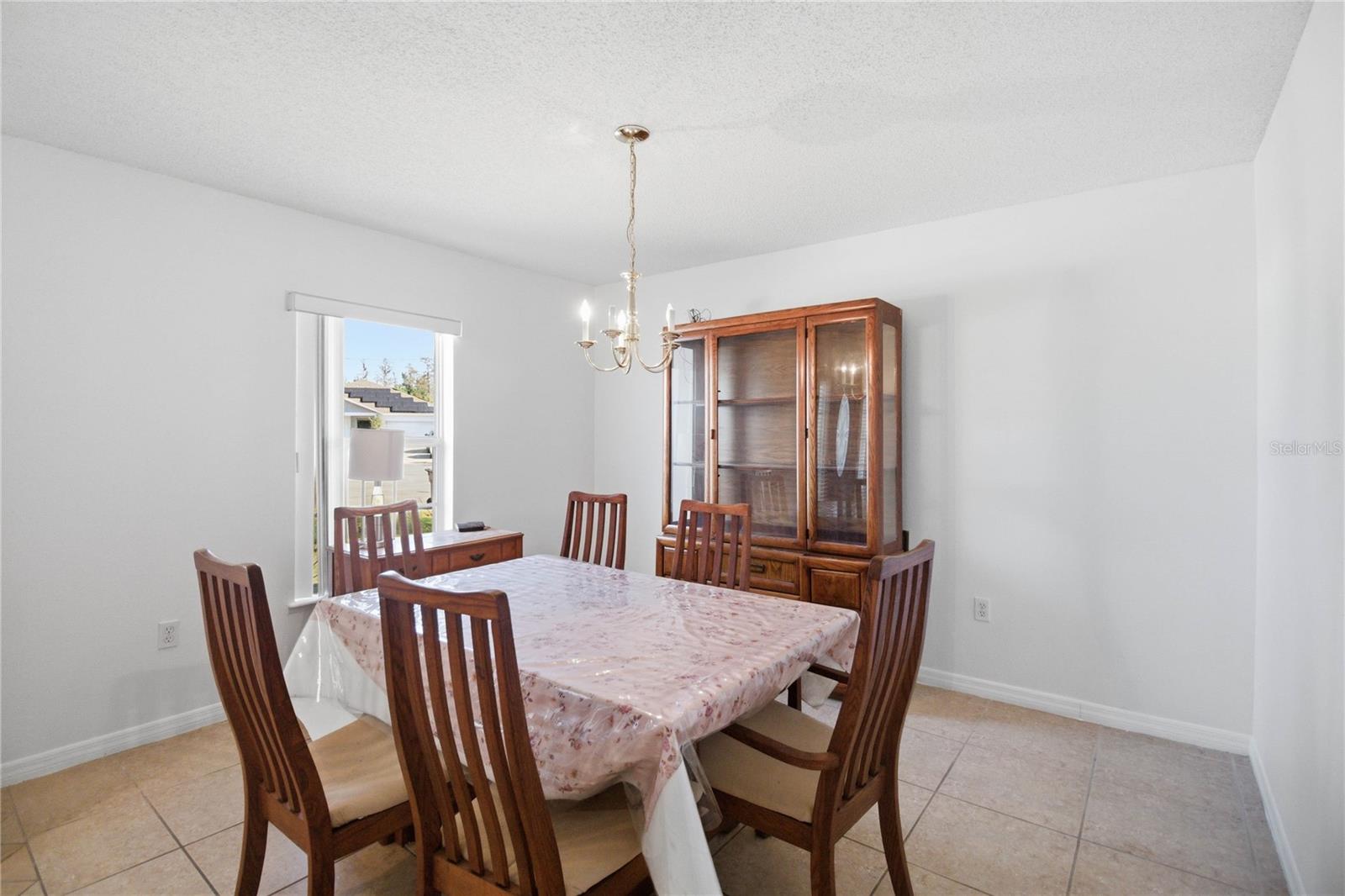 206 Taranto Way Property Photo 7