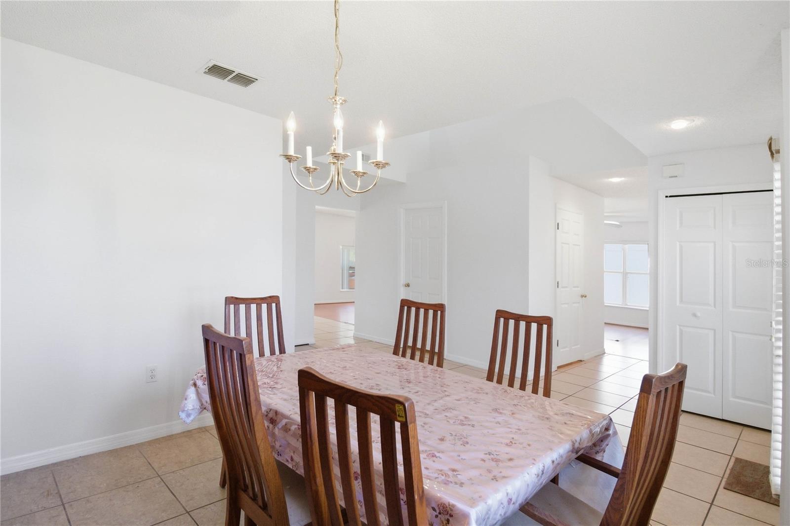 206 Taranto Way Property Photo 8
