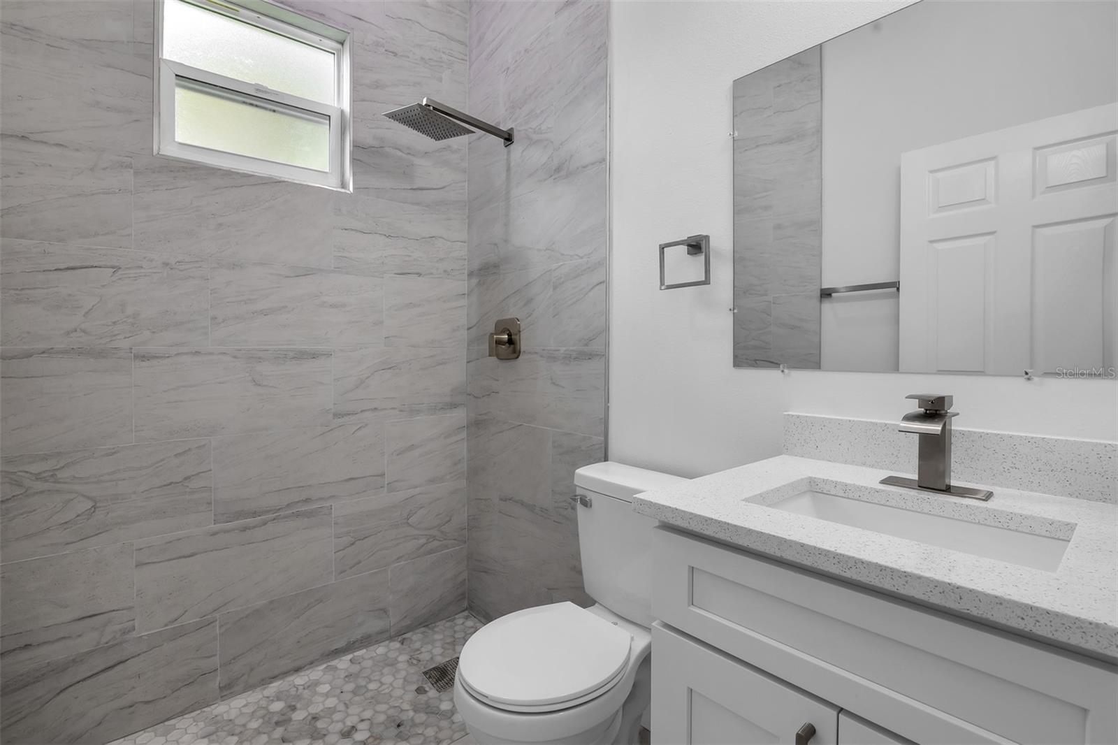 1221 Sw 5th St Property Photo 14