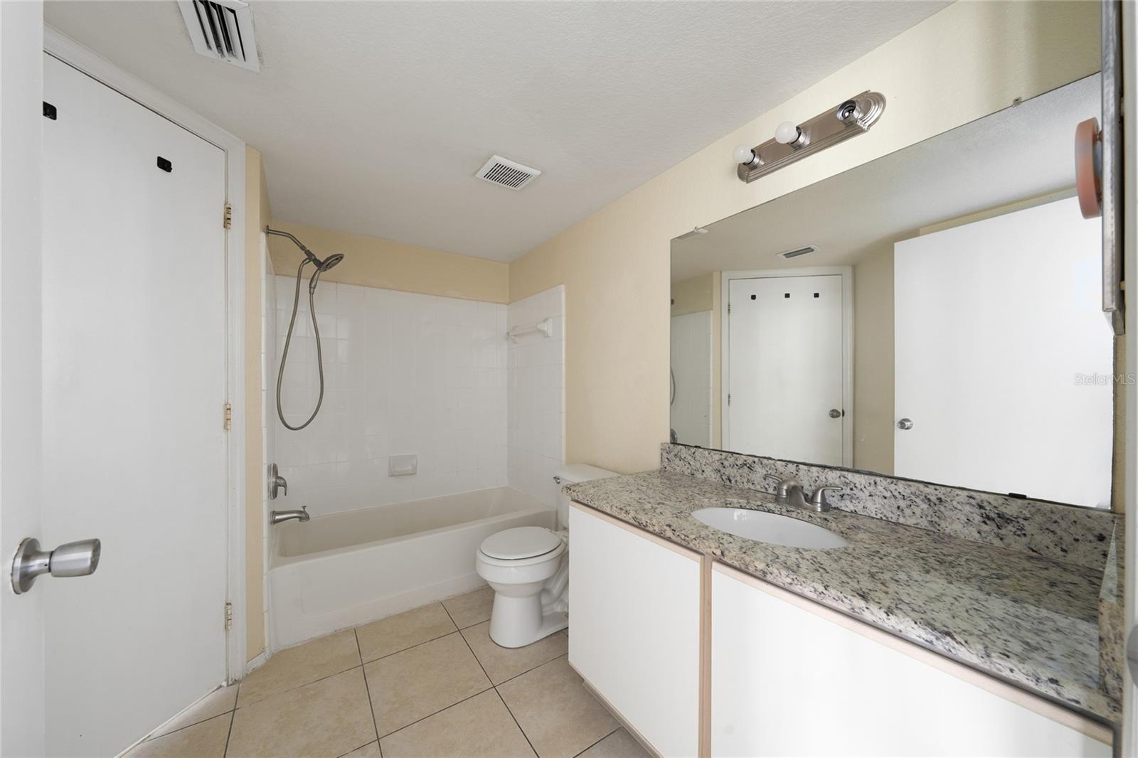 2201 Key West Ct #328 Property Photo 25