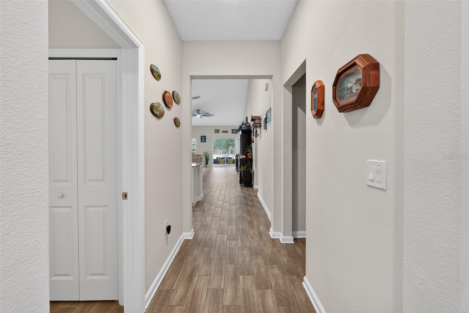 4221 Holstein St Property Photo 8