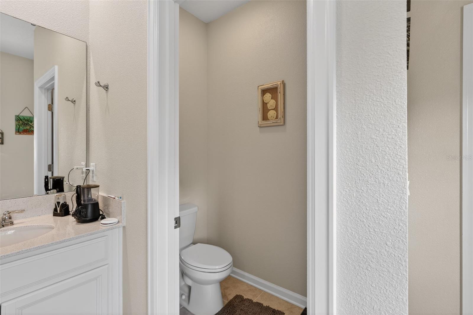 4221 Holstein St Property Photo 22