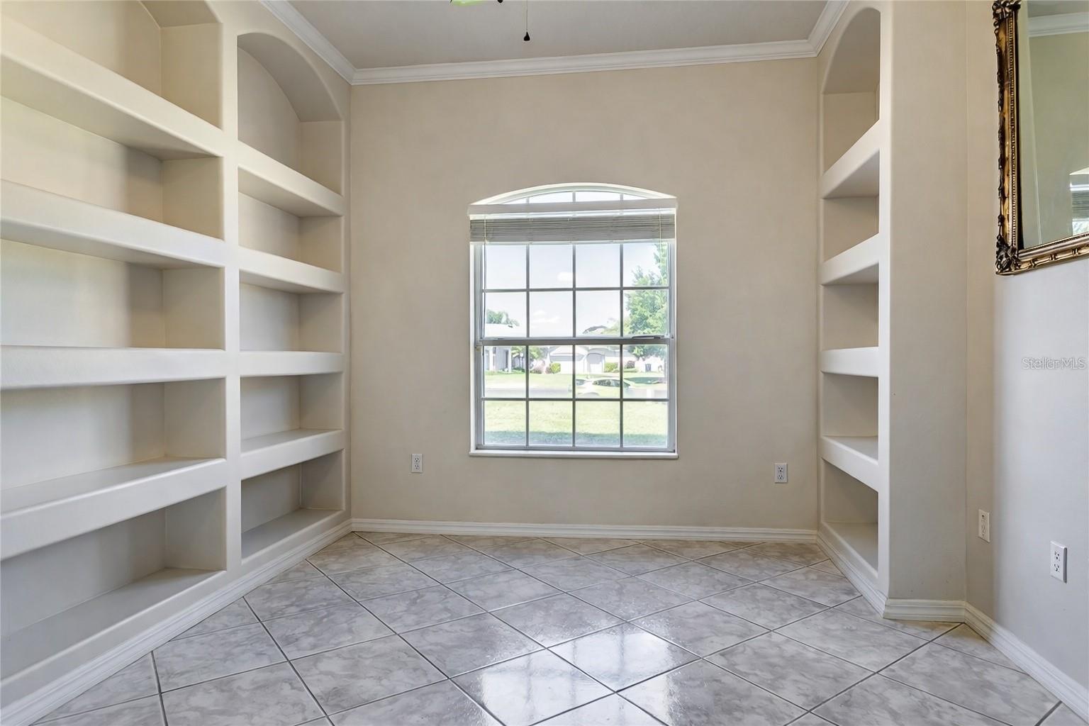 6002 Renaissance Ct Property Photo 8