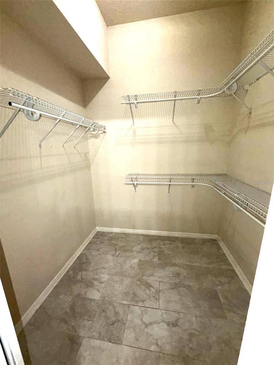 6002 Renaissance Ct Property Photo 12