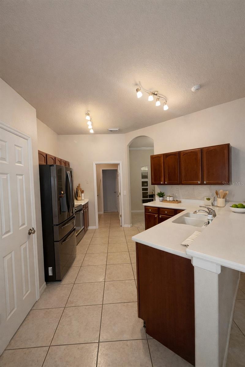 6002 Renaissance Ct Property Photo 13