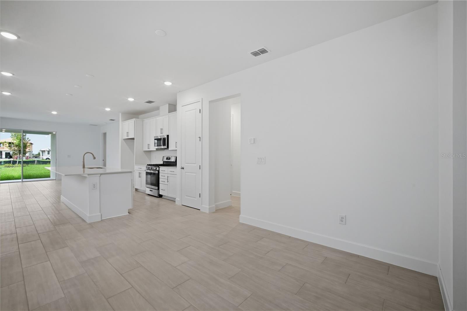 5141 Spring Maiden Cir Property Photo 6