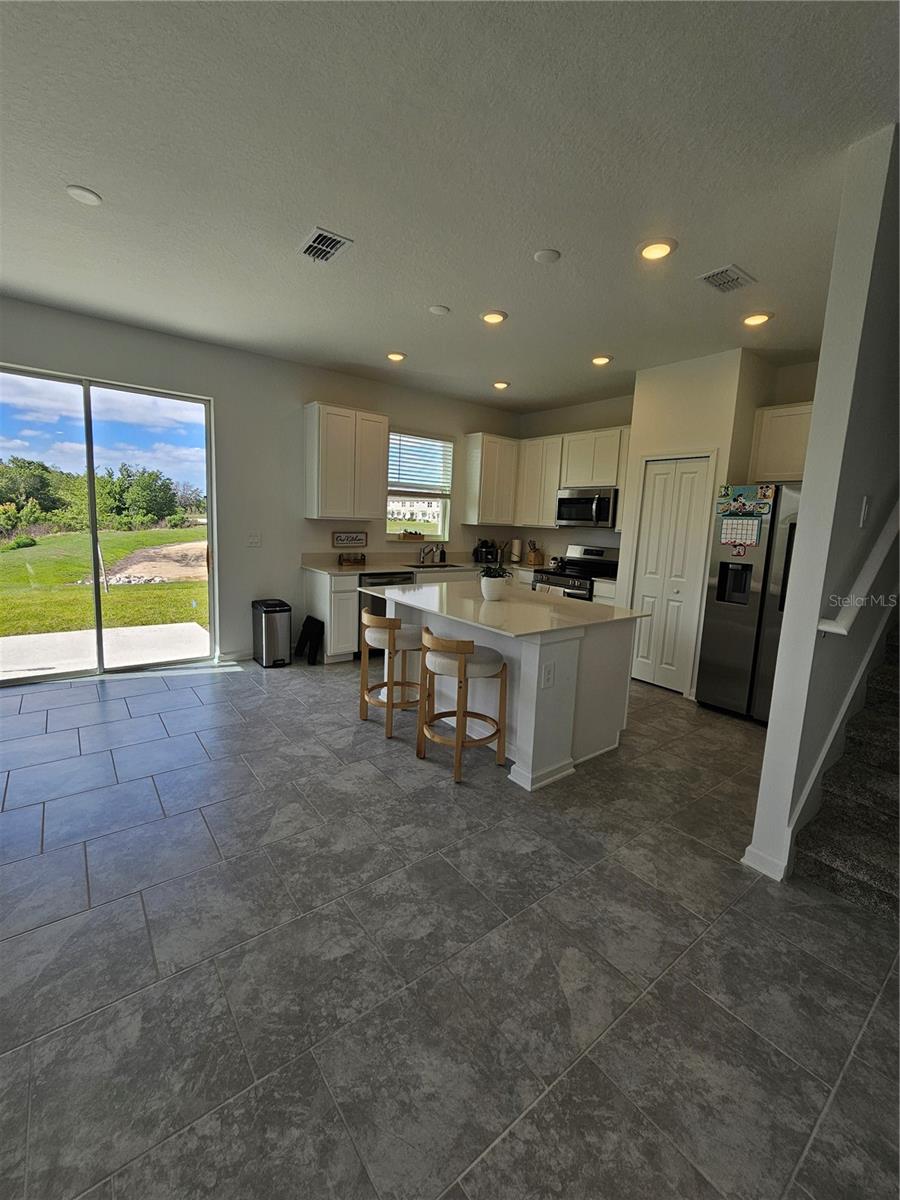 3054 Chantilly Dr Property Photo 7
