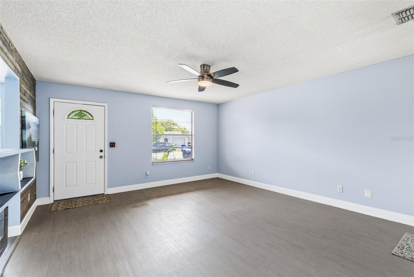 118 Georgia Ave Property Photo 8