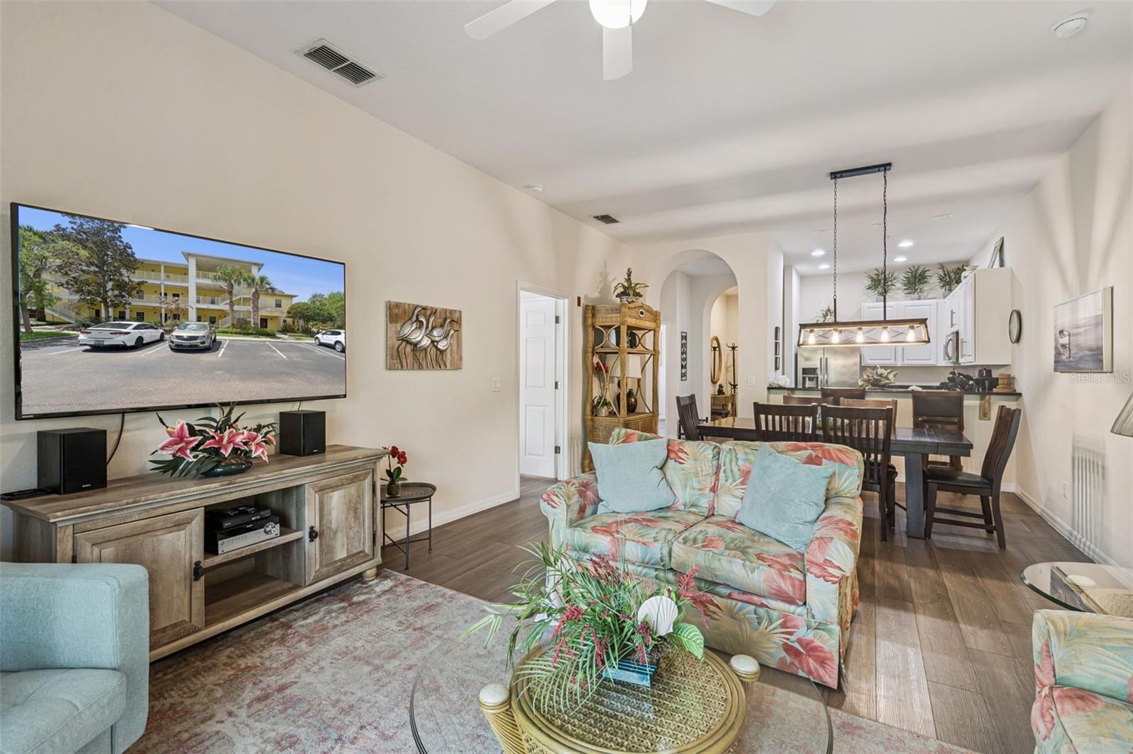 810 Lucaya Loop Property Photo 10