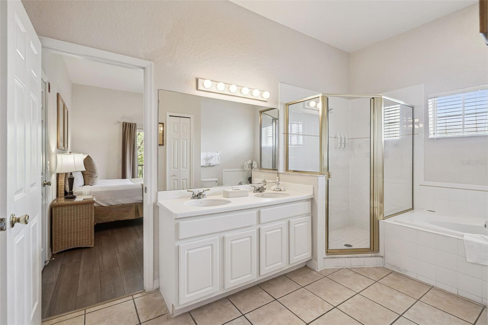 810 Lucaya Loop Property Photo 25