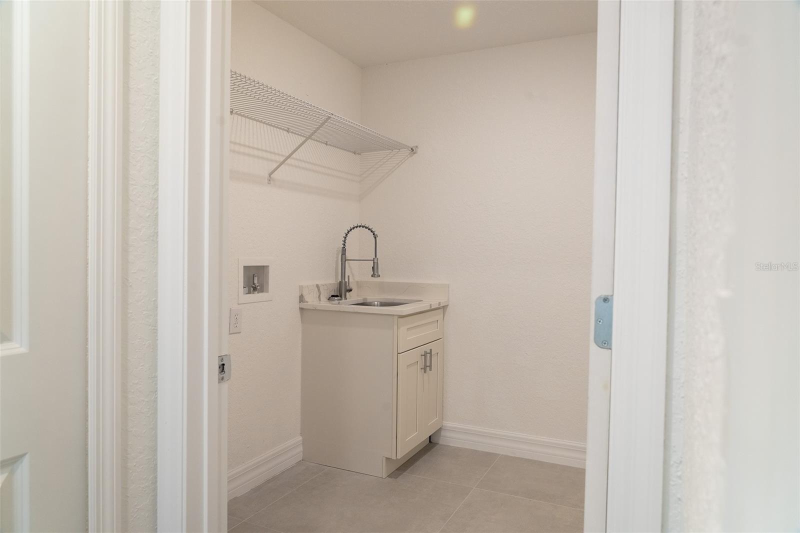 16559 Sw 48th Ter Property Photo 13