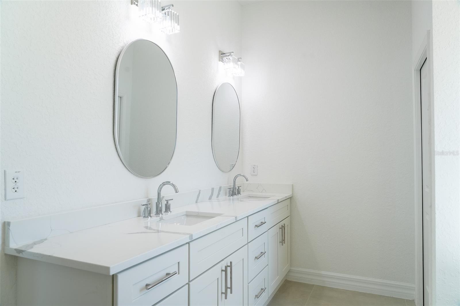 16559 Sw 48th Ter Property Photo 25