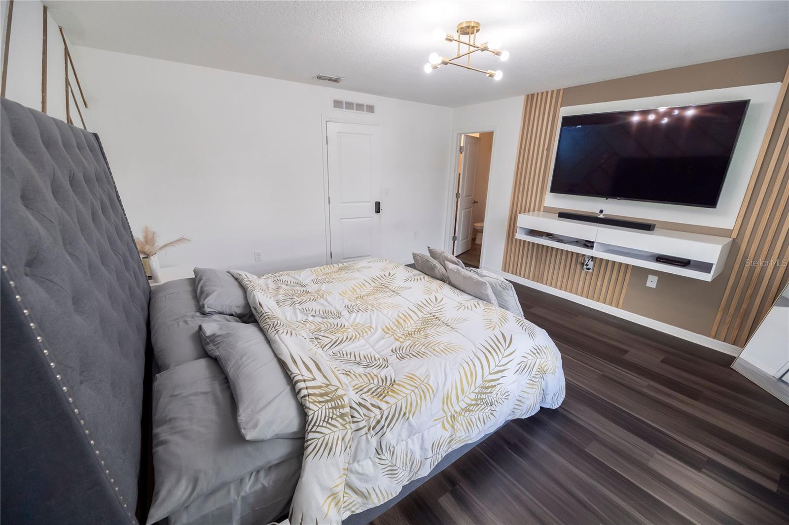 844 Grandin St Property Photo 26